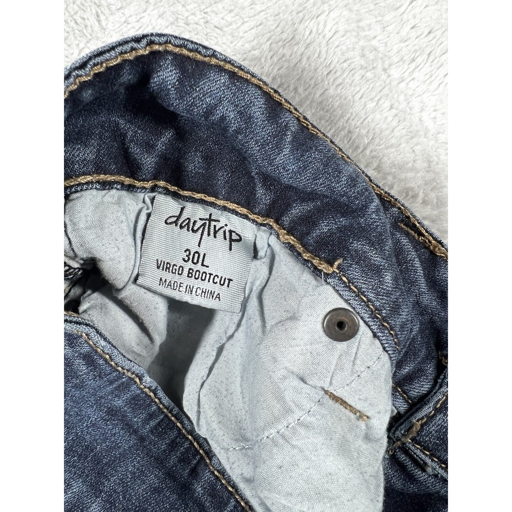 Daytrip Jeans Womens 30L Virgo Bootcut Butt Rip - Picture 10 of 11